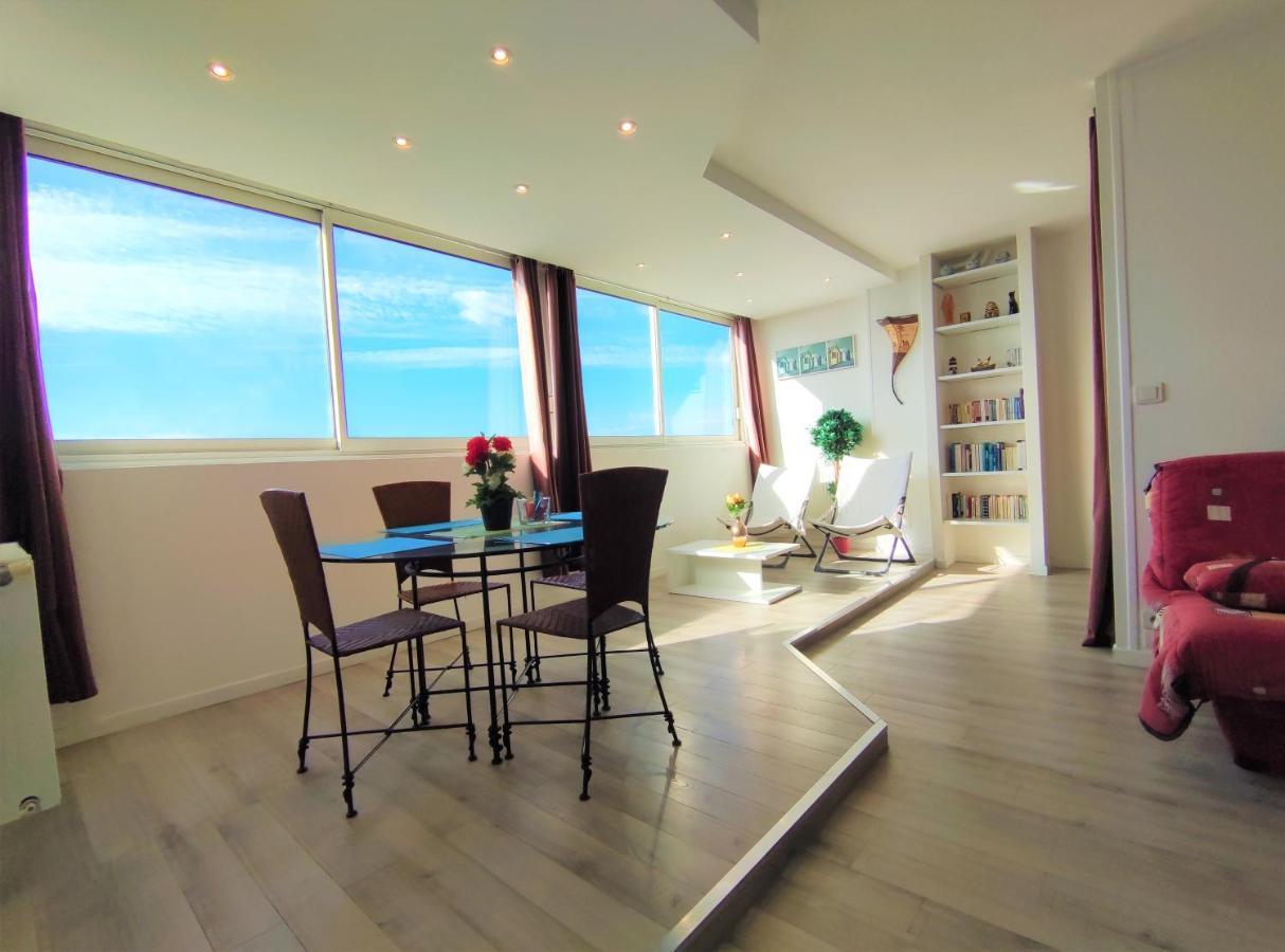 6 Appartements Et 4 Adresses A Mi-Chemin Entre Le Vieux Port Et L Ile De Re Ла Рошел Екстериор снимка