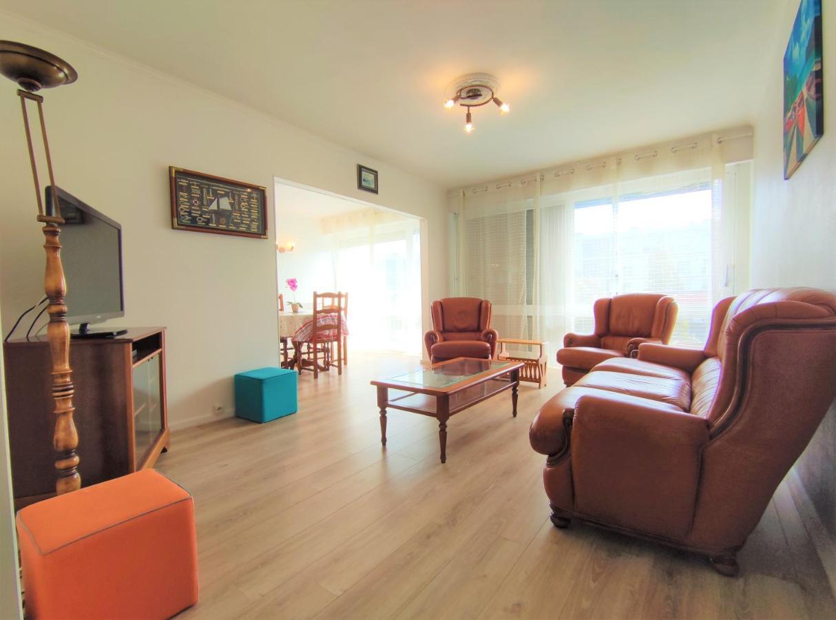 6 Appartements Et 4 Adresses A Mi-Chemin Entre Le Vieux Port Et L Ile De Re Ла Рошел Екстериор снимка