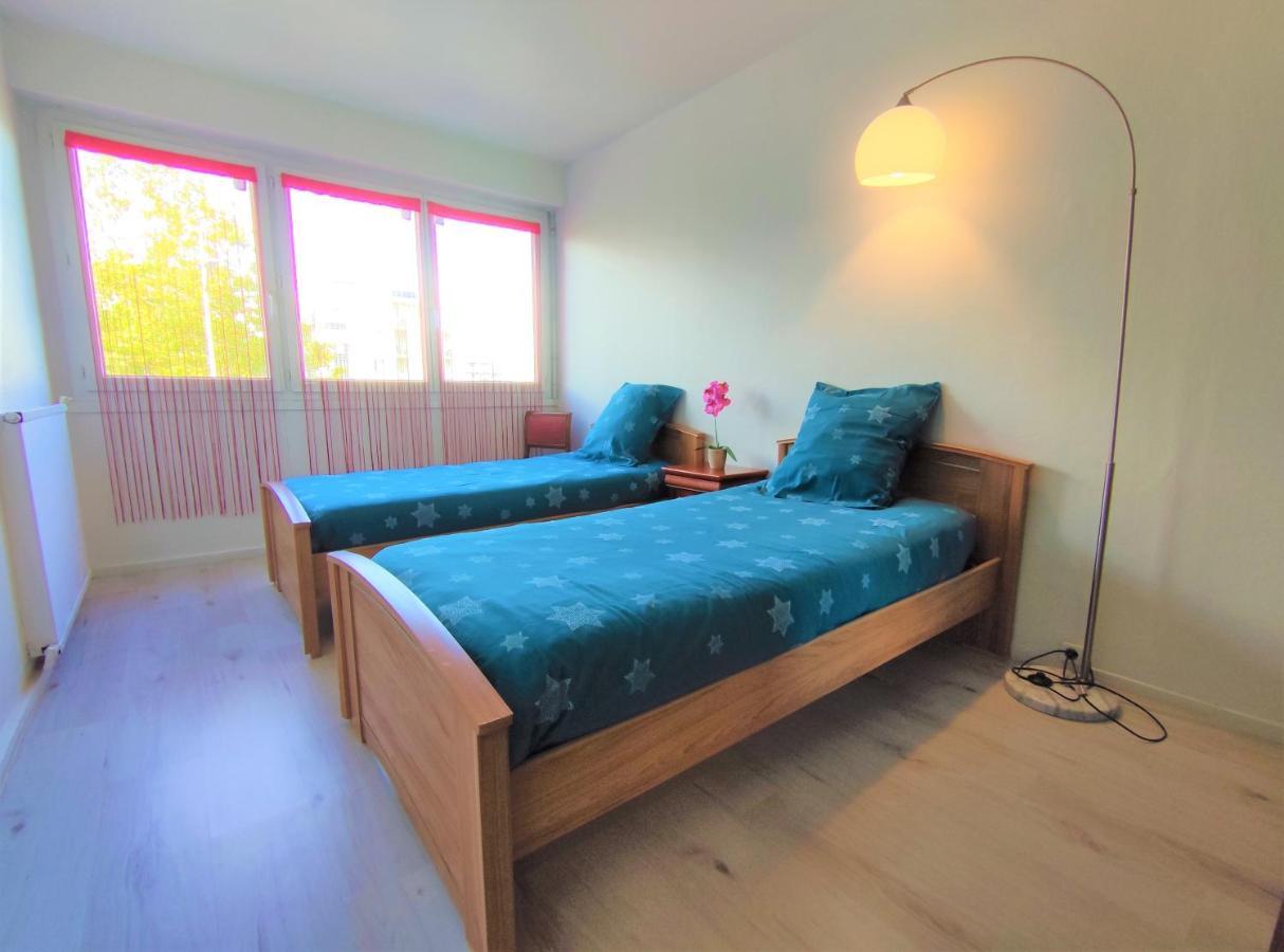 6 Appartements Et 4 Adresses A Mi-Chemin Entre Le Vieux Port Et L Ile De Re Ла Рошел Екстериор снимка