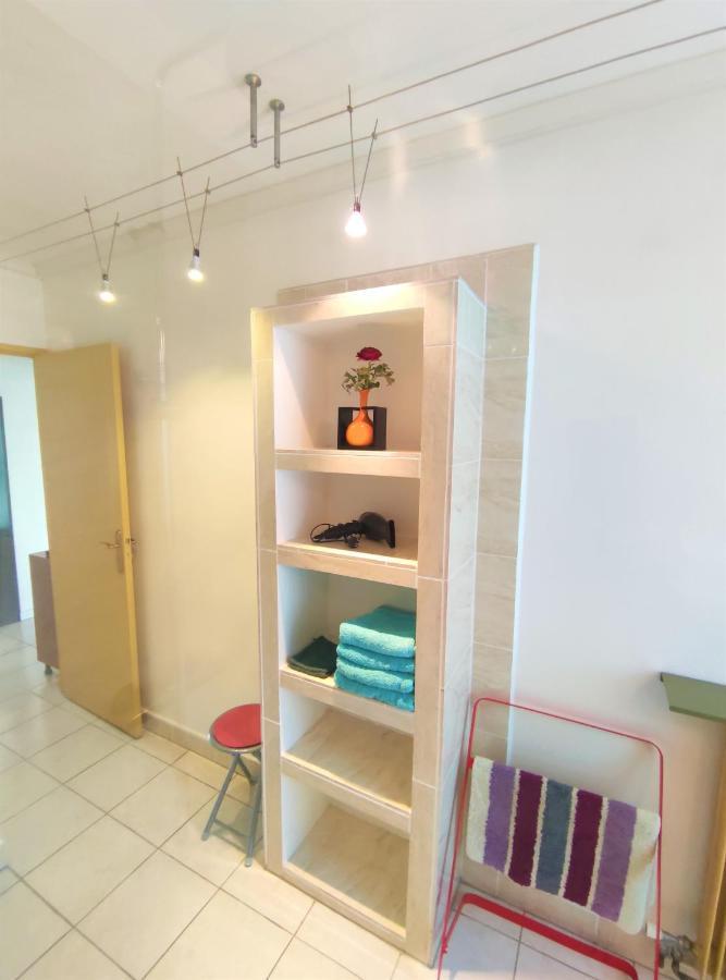 6 Appartements Et 4 Adresses A Mi-Chemin Entre Le Vieux Port Et L Ile De Re Ла Рошел Екстериор снимка